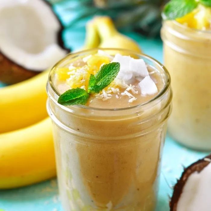 Seasonal fruit smoothie with coconut La Maison du coco recipes